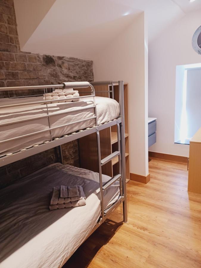 Voyage Hostel - Rooms With Shared Kitchen Douglas Δωμάτιο φωτογραφία