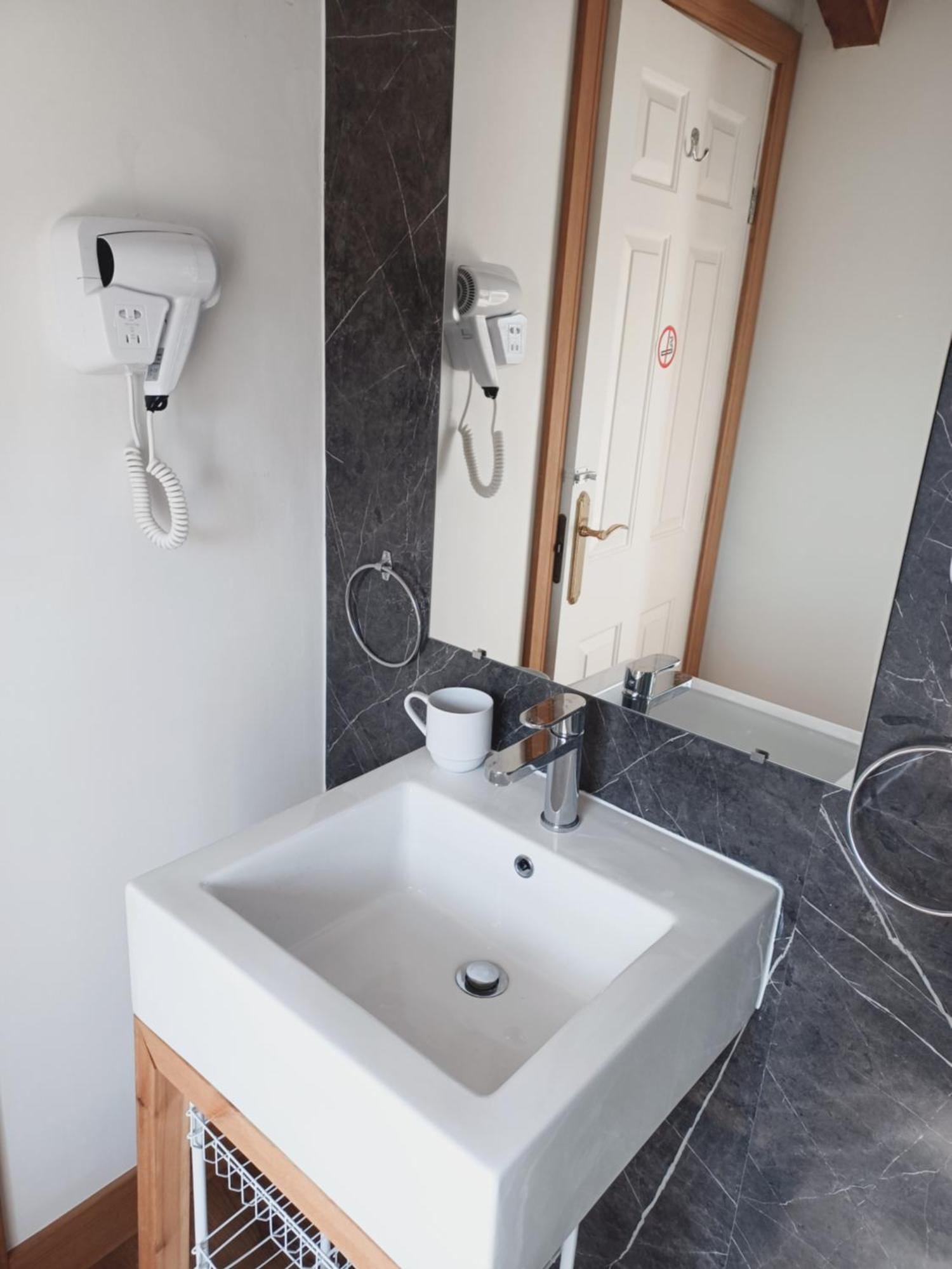 Voyage Hostel - Rooms With Shared Kitchen Douglas Δωμάτιο φωτογραφία